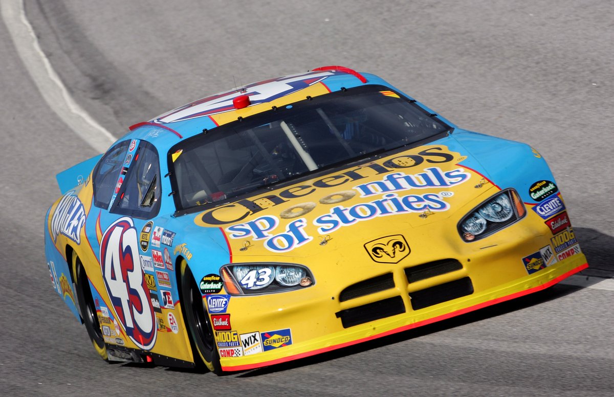 NASCAR Motorsports Authentics 1/24 - Dodge Cheerios #43 Bobby Labonte 2007