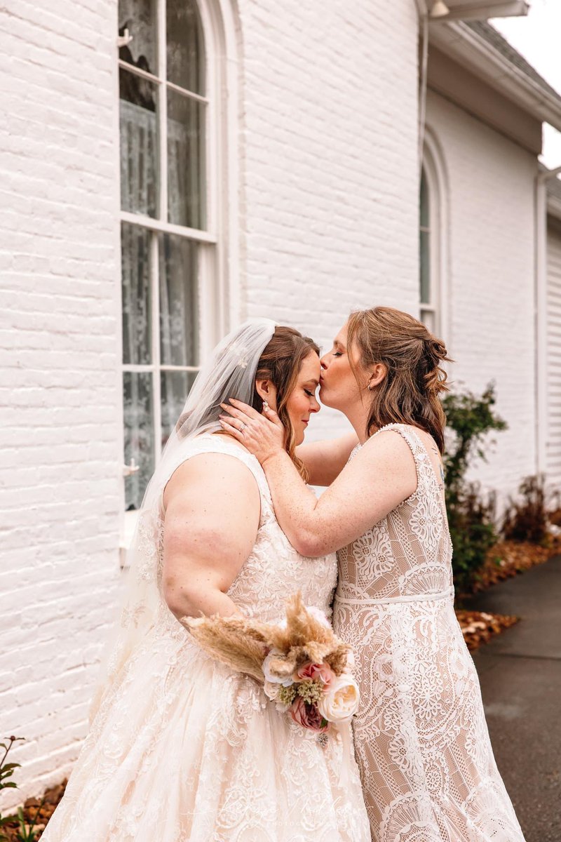 Molli Moran tweet media