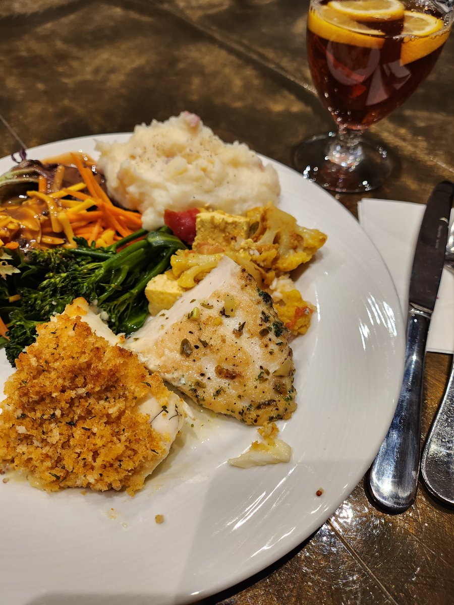 Such an honor and privilege to present at <a href="/ACCJH/">ACCJH</a> 🙏 also feeding us so well ;) gotta love Southern hospitality.