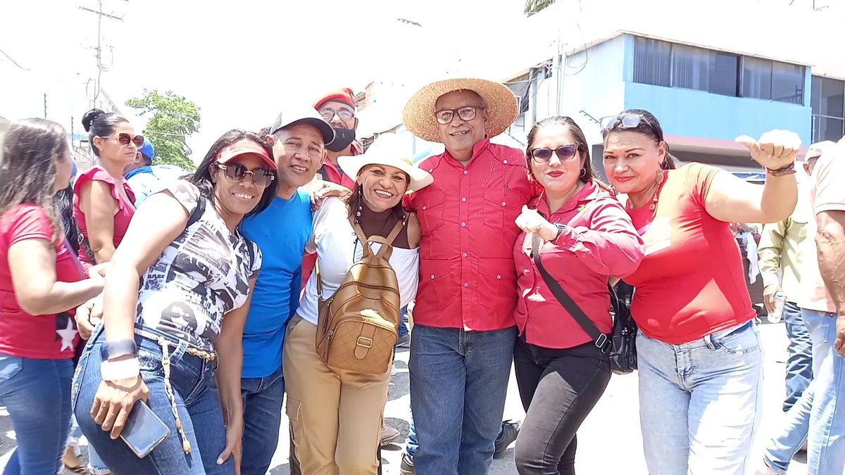 UbtVencemos's tweet photo. #14Abr #MaduroLealtadYVictoria

El instituto de Cultura del estado #Anzoategui en respaldo de los 10 años llenos de amor, valentía, y compromiso con su Pueblo nuestro Presidente Obrero @NicolasMaduro!

#Barcelona @VillegasPoljak #Icanz
@PartidoPSUV @JuventudPSUV @dcabellor https://t.co/8NEn5Ol5Gr