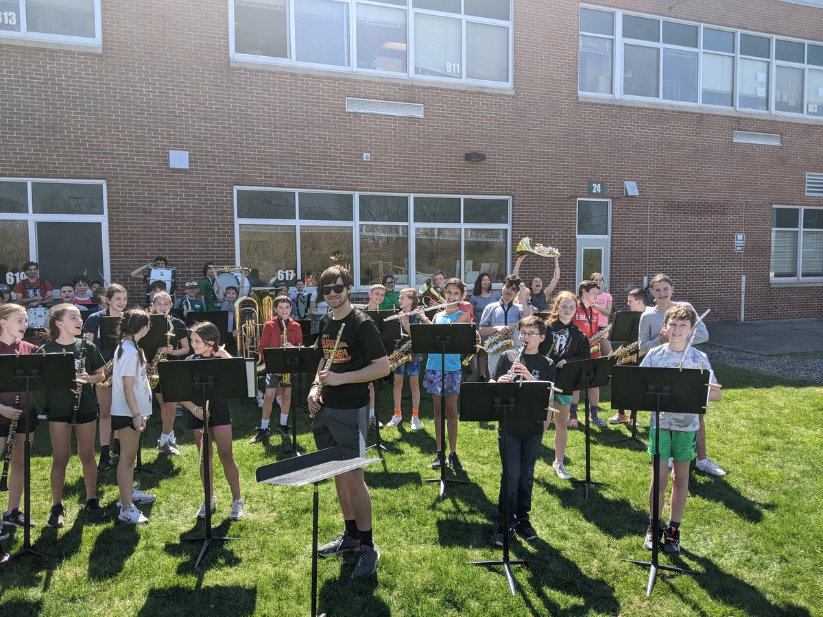 MusicAvon's tweet photo. Please join us tonight at the Red Wings Game as the Avon Bands play the National Anthem!  Game starts at 6:05 and you can't beat the weather!  🎶🖤💚 @avon_central @CM_Ecklund @R_Wagner07 @klevine6520 https://t.co/BqhPTQCQjj