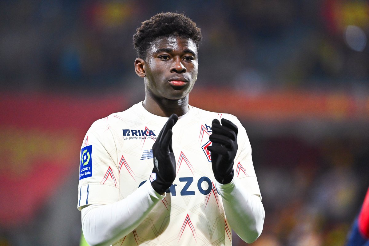 _BeFootball's tweet photo. Le jeune lillois Carlos Baleba vient de perdre sa maman ce matin. 🕊

Nos sincères condoléances 🙏❤️ https://t.co/EowdyNZtPl