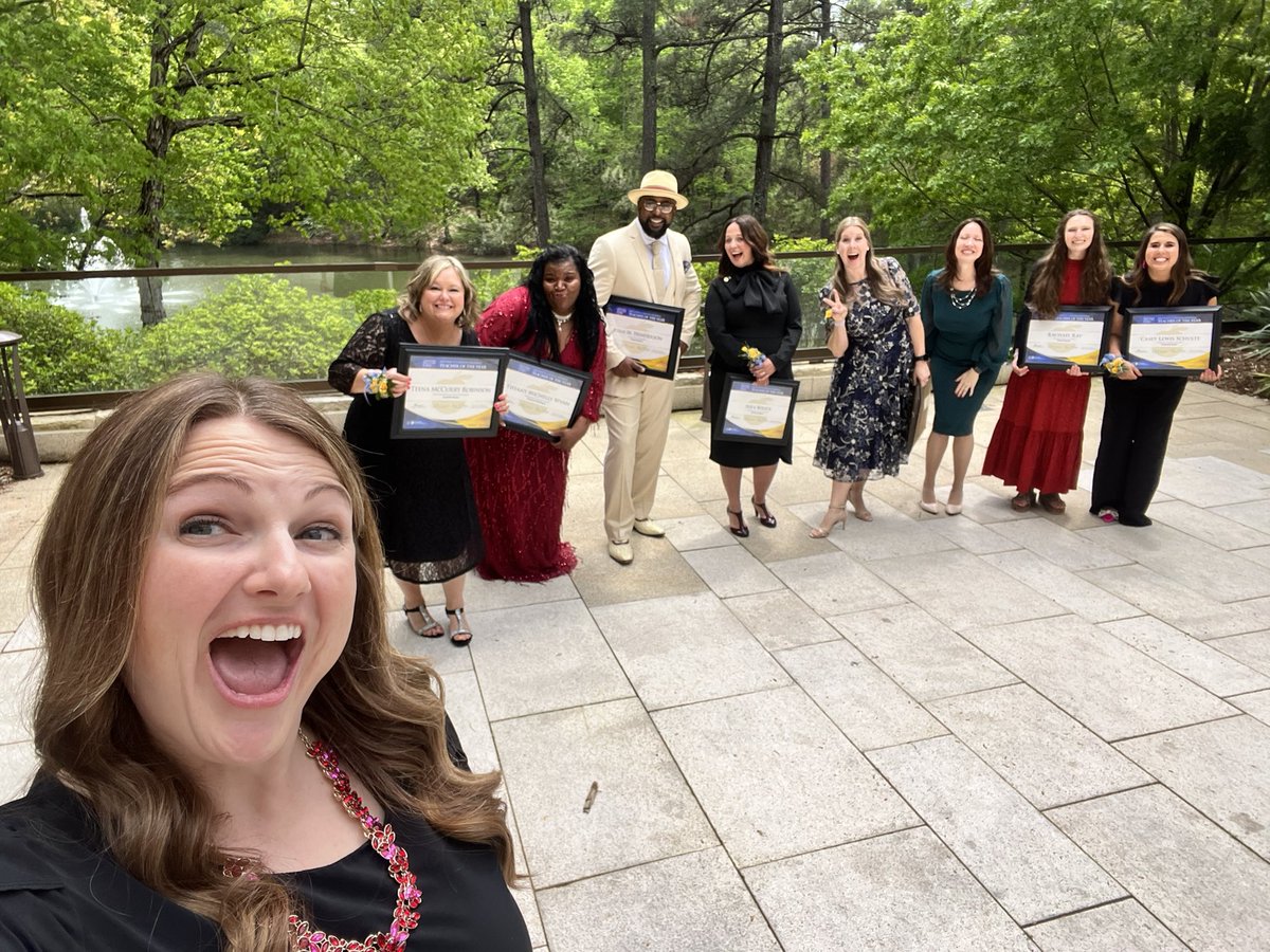 Leah_Carper's tweet photo. Congrats to Kimberley Jones, the 2023 @BWFUND NC Teacher of the Year!  I look forward to working with you and your incredible team!  

#nctoypoy #bwfnctoy https://t.co/cqN1jk6wQM