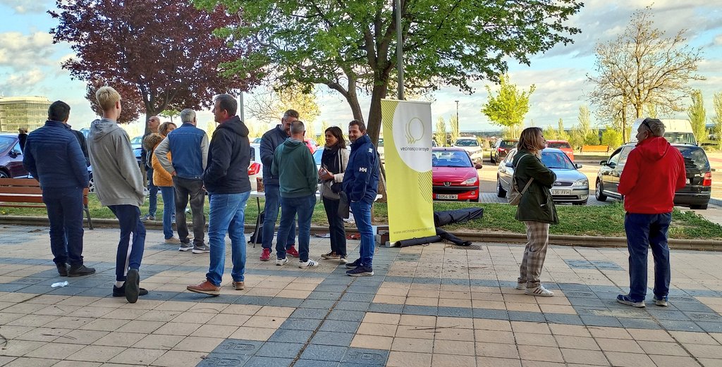 VecinosArroyo's tweet photo. Volvemos a salir a la calle para que conozcáis nuestro proyecto y al equipo que hay detrás de Vecinos por Arroyo. 

Una vez más, gracias, gracias y mil gracias por la gran aceptación de nuestras mesas informativas.

📍Hoy en el barrio de Las Lomas. https://t.co/wklOirjeQj
