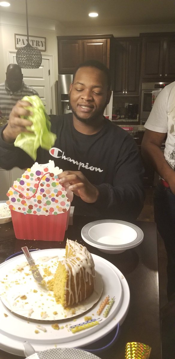 DrFDubs's tweet image. 1/3: My brother, Darryl Lynn Fussell, II was murdered by police last night while experiencing active psychosis. As I prepare for the prospect of his mugshot appearing on the internet and racists saying he deserved it, I wanted to share these photos of who he really is.