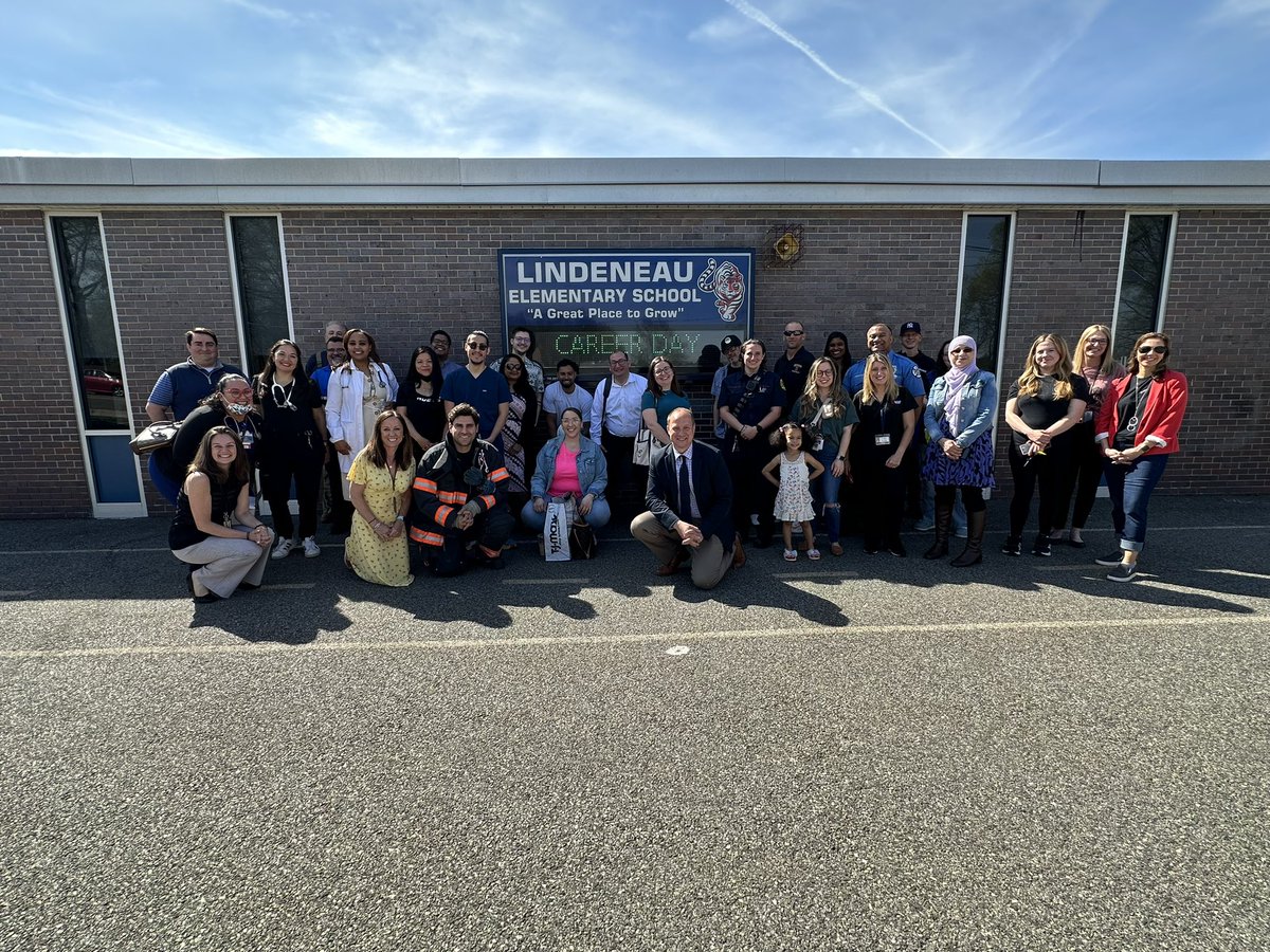 Career day  is always my favorite day <a href="/lindeneauschool/">Lindeneau School</a>.
So nice to have our presenters back in person! A huge thank you to all parents, community members, etc. that made this such an inspirational day for our students! <a href="/MrsGalligan5/">Lora Galligan</a>