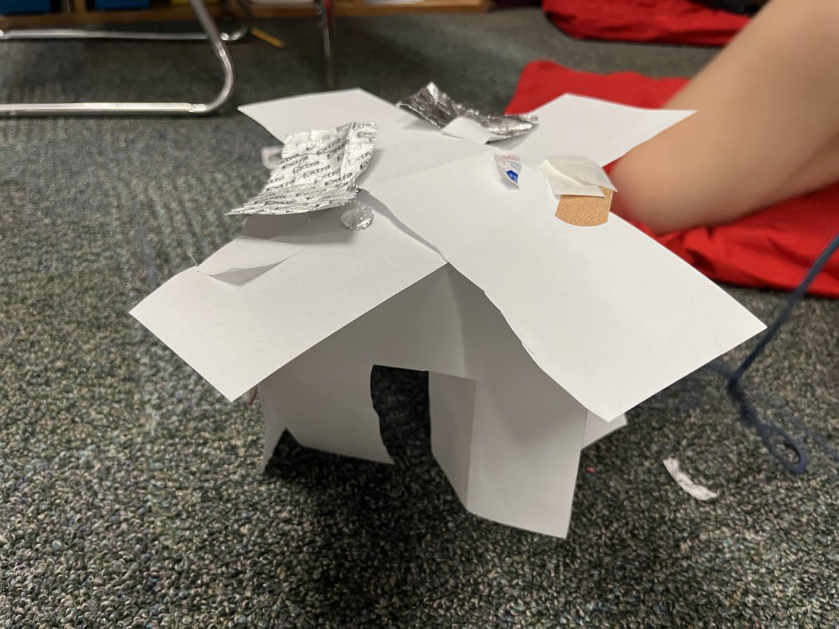 waukstemfreij's tweet photo. Todays STEM challenge: Building houses out of 2 pieces of paper, 2 band-aids, 2 paper clips, and 2 pieces of gum! Creative minds at work! https://t.co/yzQF76VWfg
