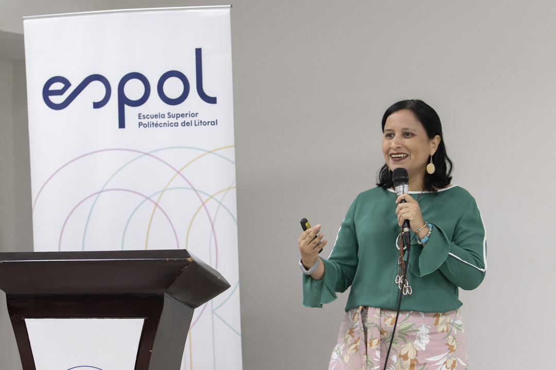 espol's tweet photo. La Transformación Digital aplicada a la mejora de nuestra vida en los ámbitos de salud, educación y gestión pública, fue el tema del cuarto conversatorio con medios de comunicación que #ESPOL organizó como aporte a la sociedad. Conoce los detalles: https://t.co/ddESttrcMB https://t.co/v33UhxiQVv