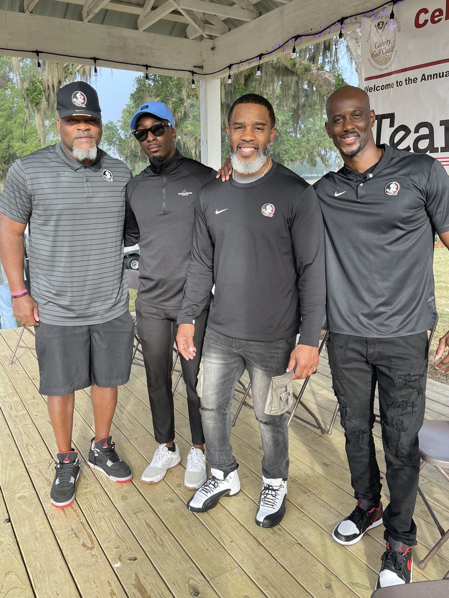 KShaw81's tweet photo. WR gang …. 🍢 https://t.co/uxuOXZImQ6