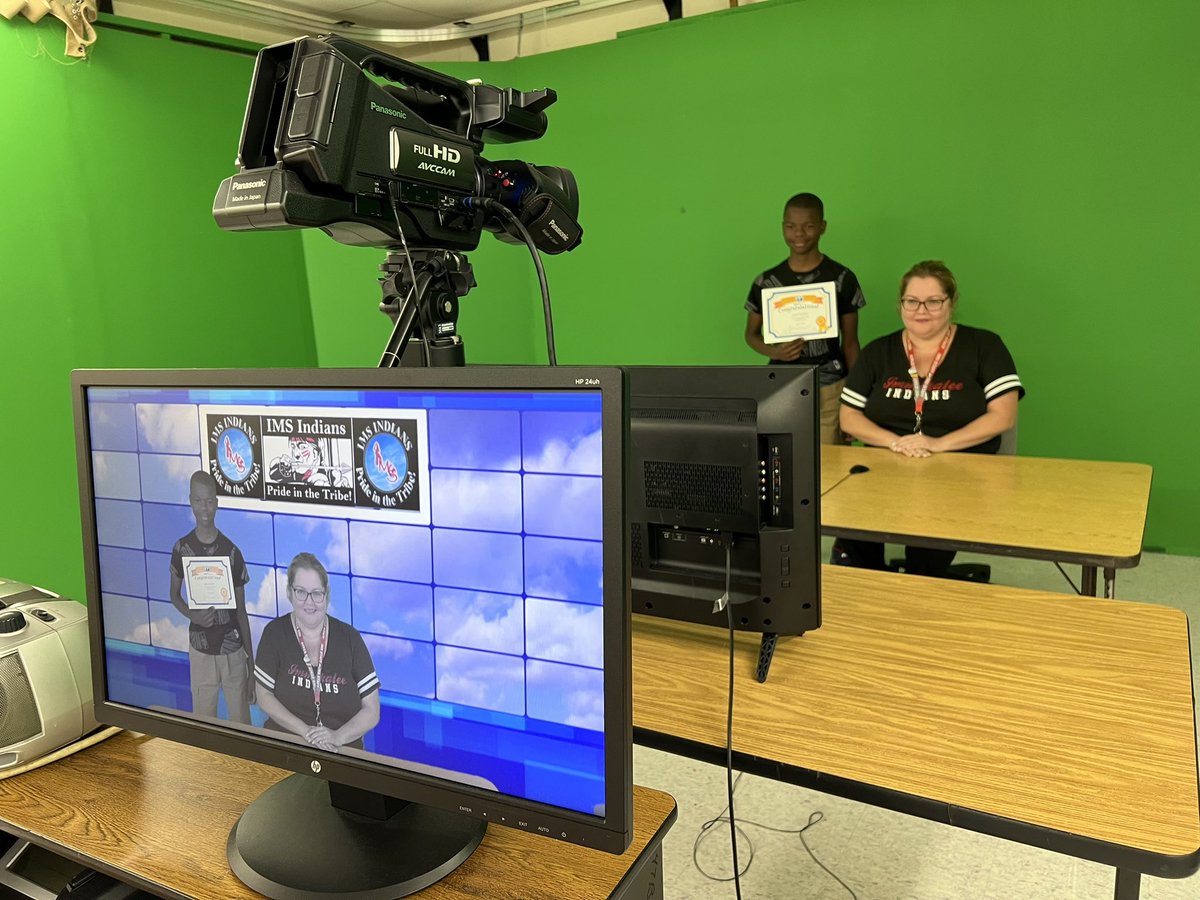 YRod_IMS's tweet photo. So proud of Jose and Rootery for completing the System 44 program! IMS is so proud of you and wish you every success! @IMS_Indians @collierschools @HMHCo #system44 https://t.co/lJqo4LWTEu