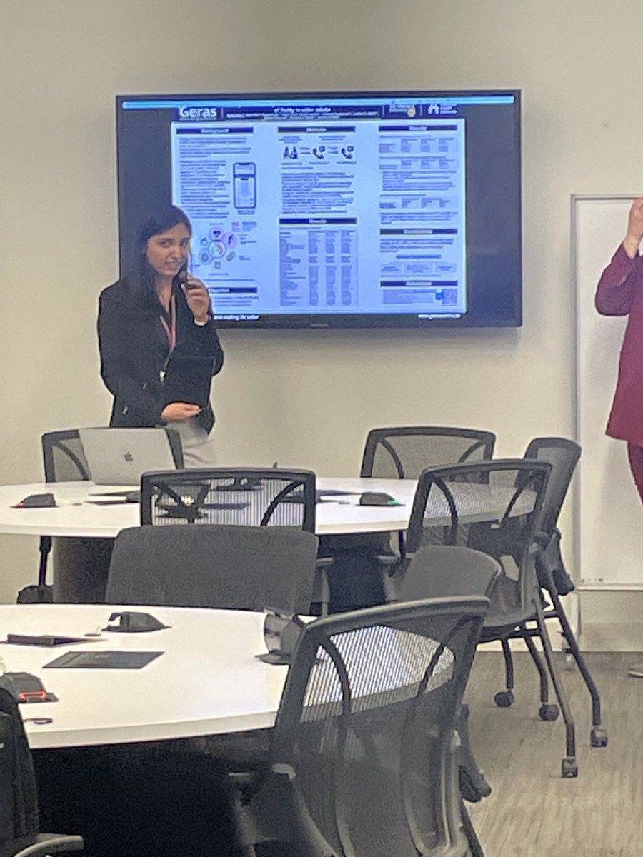 GERAScentre's tweet photo. Congratulations to Geras undergraduate student Aastha Relan on a successful BHSc thesis presentation working alongside Dr. Courtney Kennedy (@Kennedy_CCK) to validate the #FitFrailtyApp! Proud to work with such bright stars 🌟 https://t.co/iSOOd0Xldt