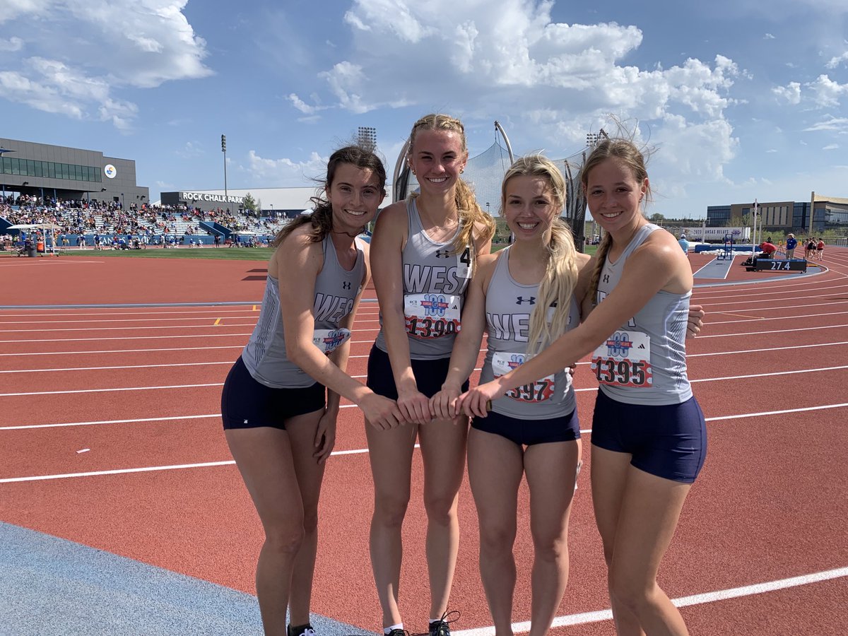 Congratulations to our DMR finishing 5th at the Kansas Relays!  This is the first DMR we have run at the varsity level since 2019 and it is nice to be back!! ⁦<a href="/LSWestAD/">LSW Titans Activities</a>⁩ ⁦@MoMileSplit⁩