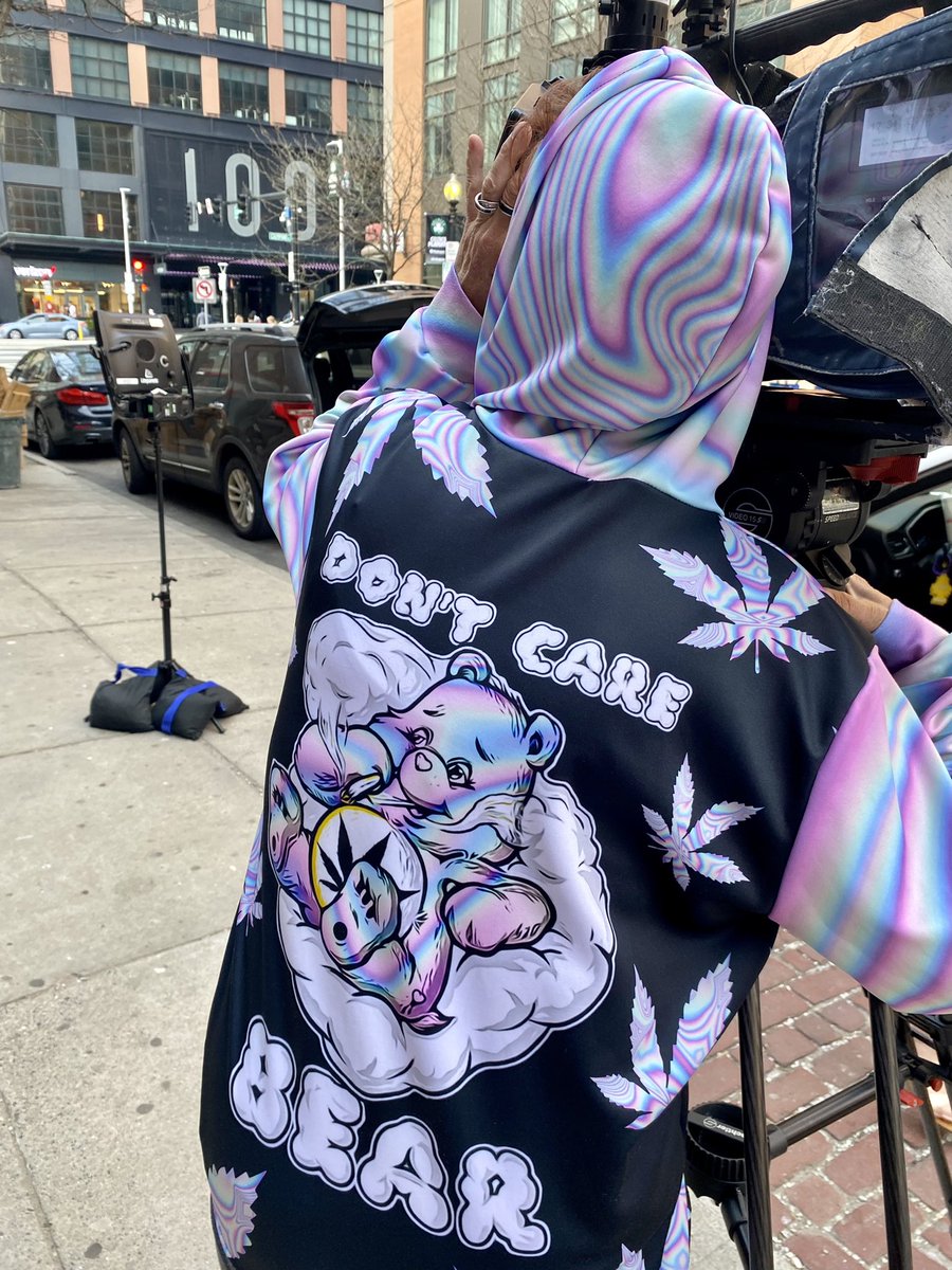 I was replaced outside the Garden tonight by my inner Photog :) #tvnews