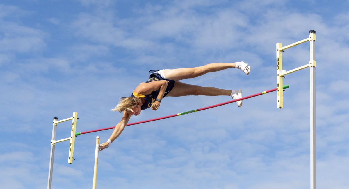 CalTFXC's tweet photo. Men’s PV |

Skyler Magula clears the bar at 5.55m (18-2.5) to move into a tie for 3️⃣rd on the program’s all-time list!!

The competition is still underway at Hilmer Lodge Stadium. 😤

#GoBears🐻 https://t.co/95fHmI9Jbk