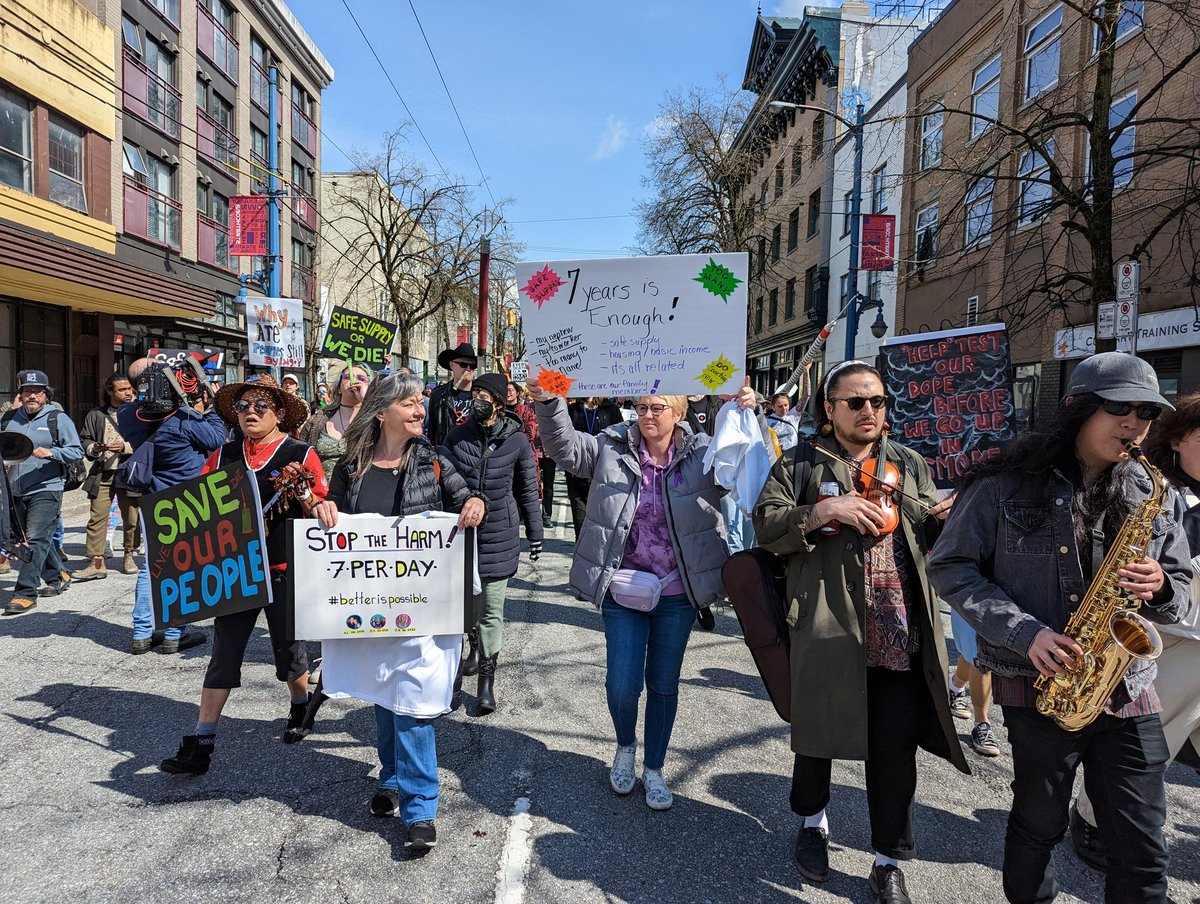 Happening right now in the DTES .

I just want to remind everyone that 6 people will die today from the poisoned drug supply. #Stopthedeaths