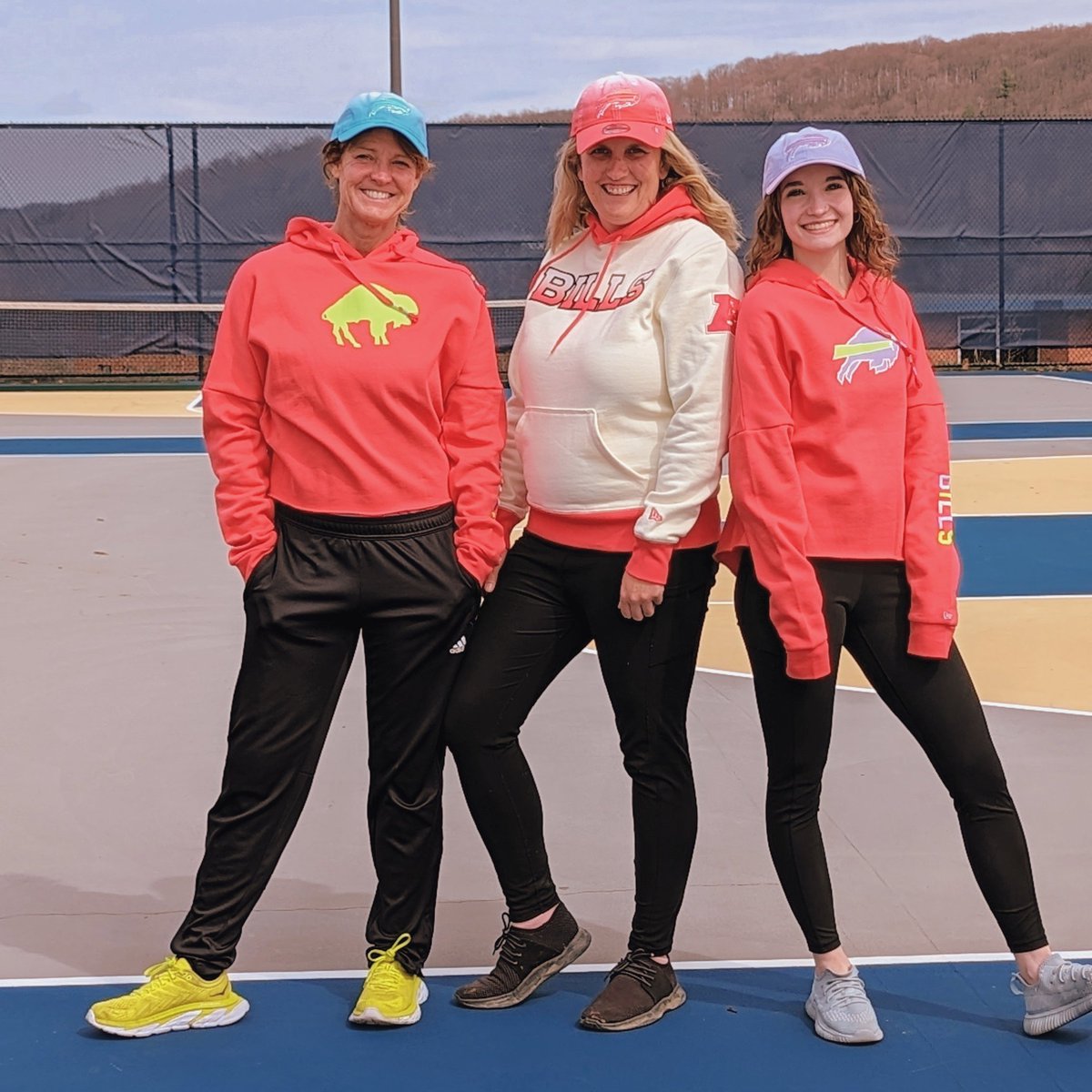 thebflostore's tweet image. Have you checked out the Women's Buffalo Bills New Era Colorpack Collection yet?! 💜🏈❤️ 

These NEW lilac tanks are the perfect pop of color for springtime! 🌷

Available in-store and online! 🦬

@buffalobills #buffalobills #colorpack #BillsMafia #NewEra #spring #NFL