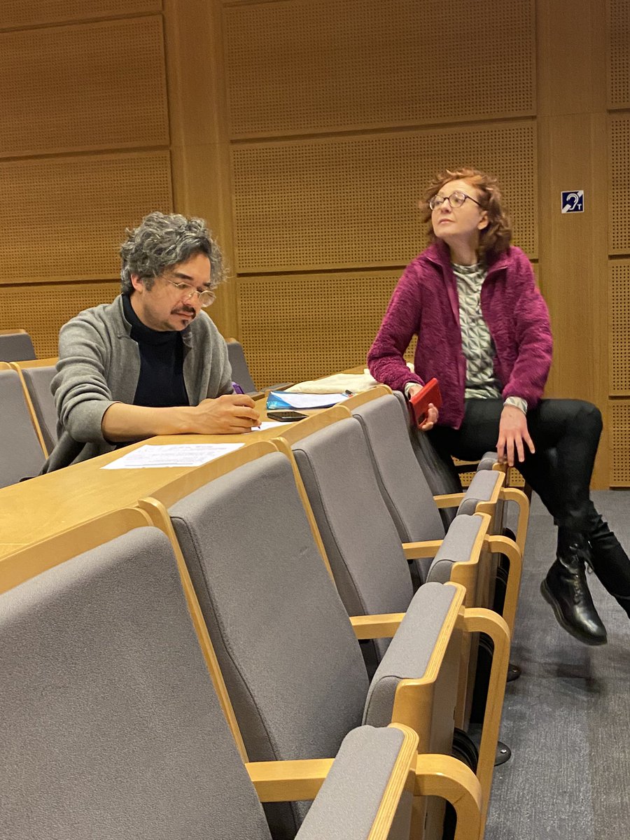 semioEye's tweet photo. Les semiogaunotes en action pour animer la journée d’étude du GER « recherche et création ». Encore des échanges intenses et constructifs ! Merci à tous les participants.
#recherche #creation #sfsic https://t.co/5psSX0Lont