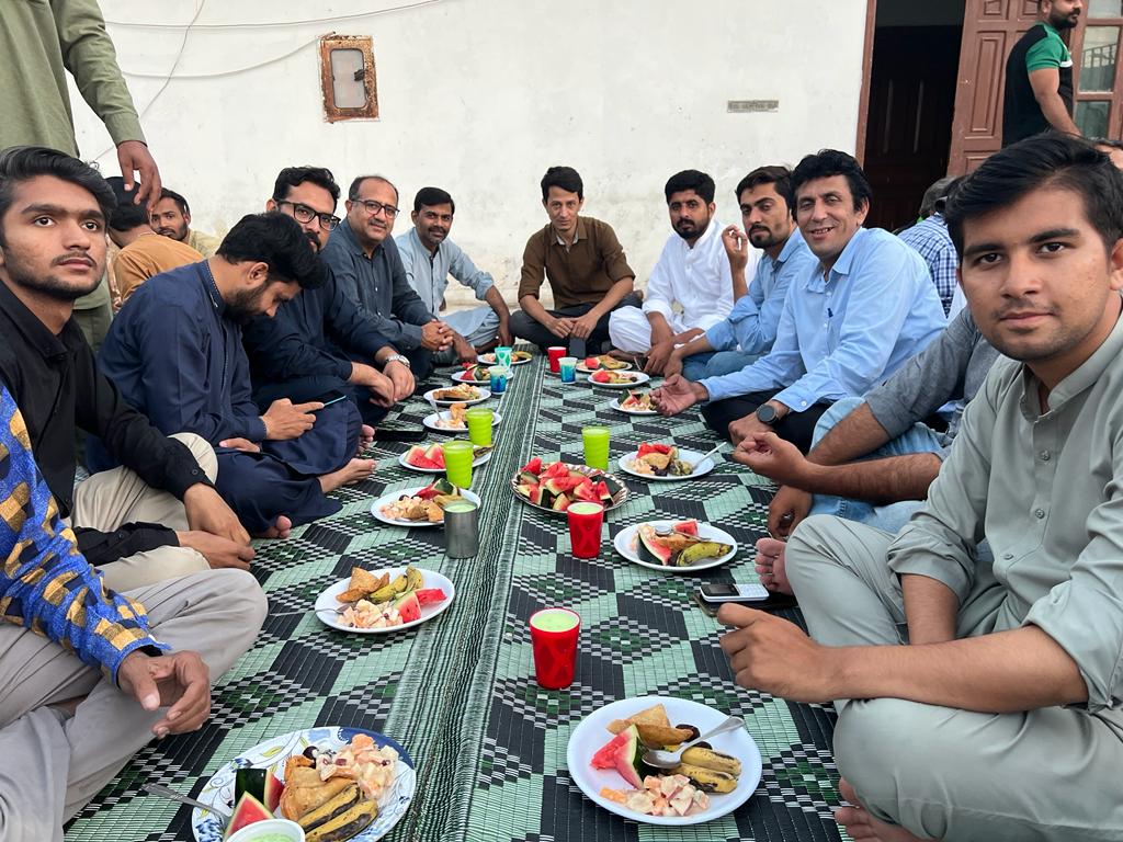 nisar_hamna's tweet photo. About Yesterday IFTER Party at  City 21/24 News Bureau Office From Our Assignment Head Zeeshan Bhai and team..
JazakAllah ♥️✨
#city21 #24News #karachi #ifterparty https://t.co/Ca6wVQqwY5