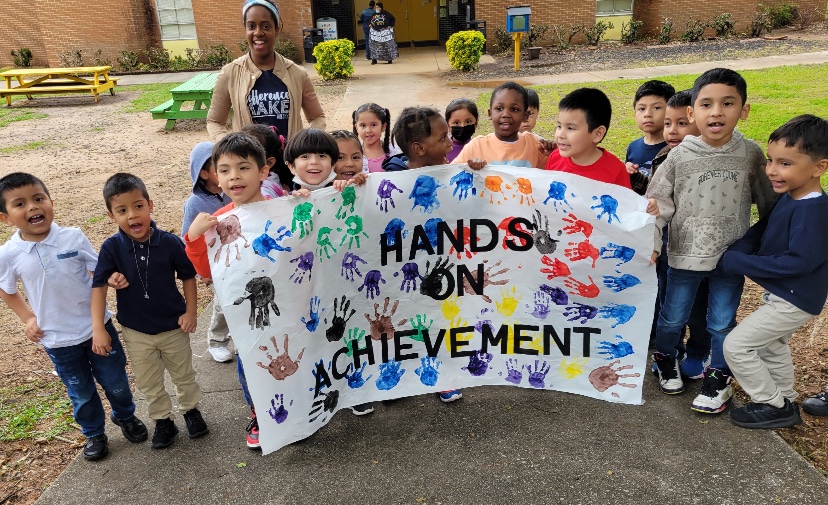 MontclairEleme2's tweet photo. Montclair Elementary School students are all geared up to take the Georgia Milestones! https://t.co/PfrDoA0VdO