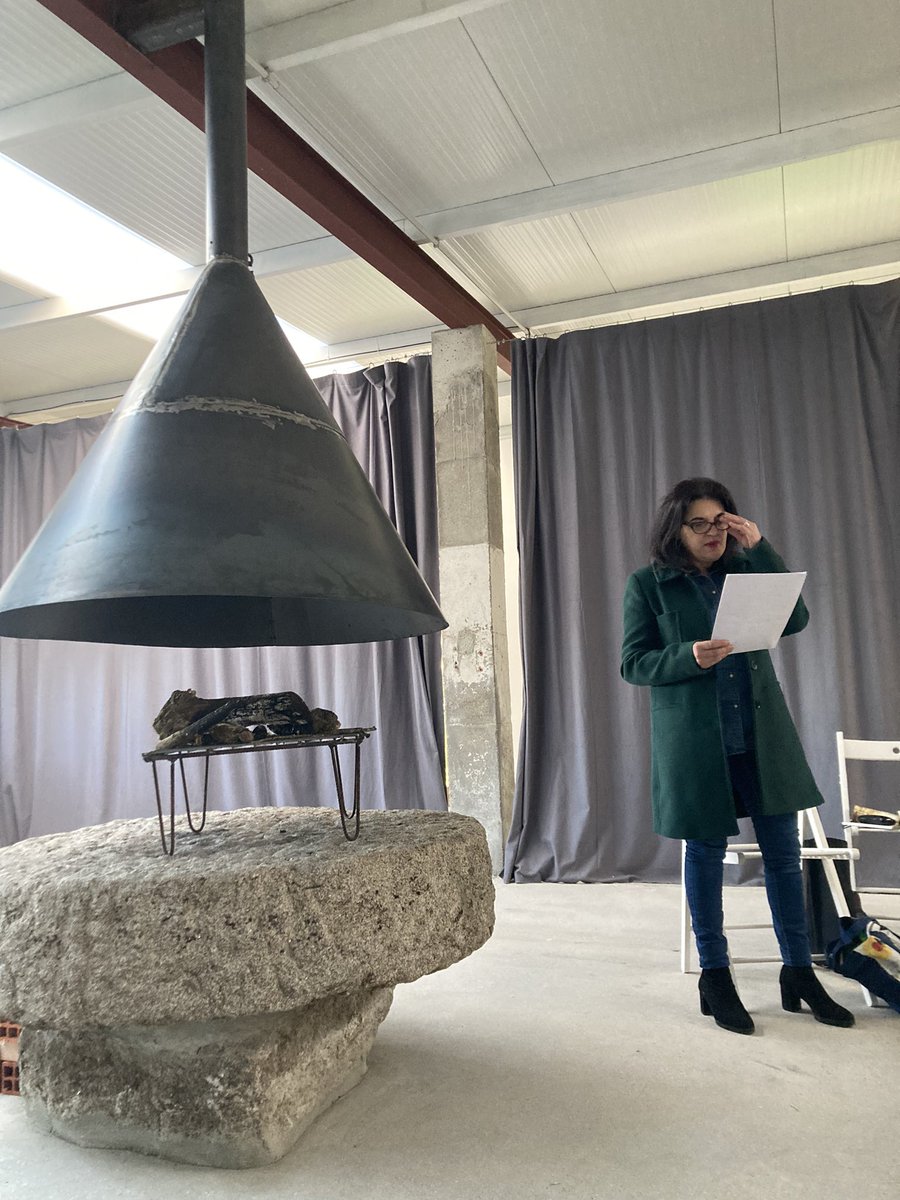 CarmedeMilmanda's tweet image. Que sorte poder compartir con Olga Novo e cos meus compañeiros esta fin de semana neste privilexiado Espacio Vilaseco en Chantada. 🍀

Grazas a @12Miradas pola oportunidade unha vez máis. @galeriavilaseco 

Xa fora un luxo aprender de Joan Fontcuberta e agora esta marabilla. 🥰