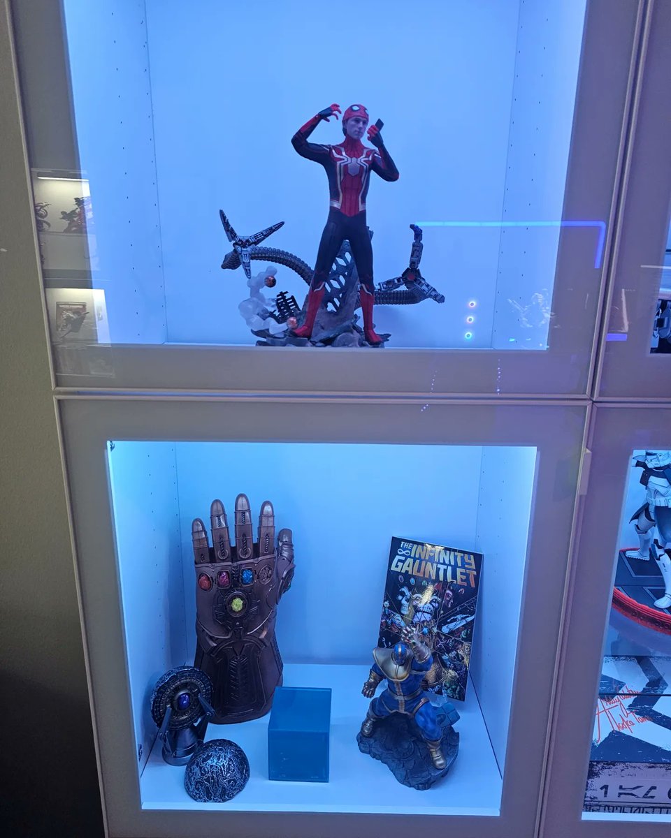 TheTipsyMage's tweet image. New @IKEAUSA display cabinets put up! 
@hottoysofficial @OriginalFunko @GoveeOfficial
#starwarscollection #marvelcollection #funkopop #hottoyscollection #actionfigures #nerdlife #collectorscommunity  #govee