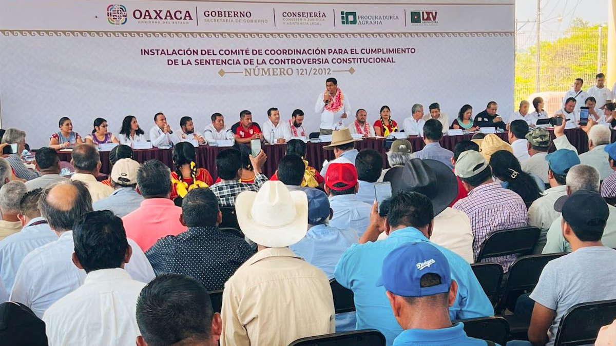 KarinaBaronO's tweet photo. En Santa María Chimalapa, encabezados por nuestro Gobernador @SalomonJ, se instaló el Comité de Coordinación para el cumplimiento de la sentencia que establece los límites territoriales entre #Oaxaca y Chiapas. https://t.co/auHa9seX9z