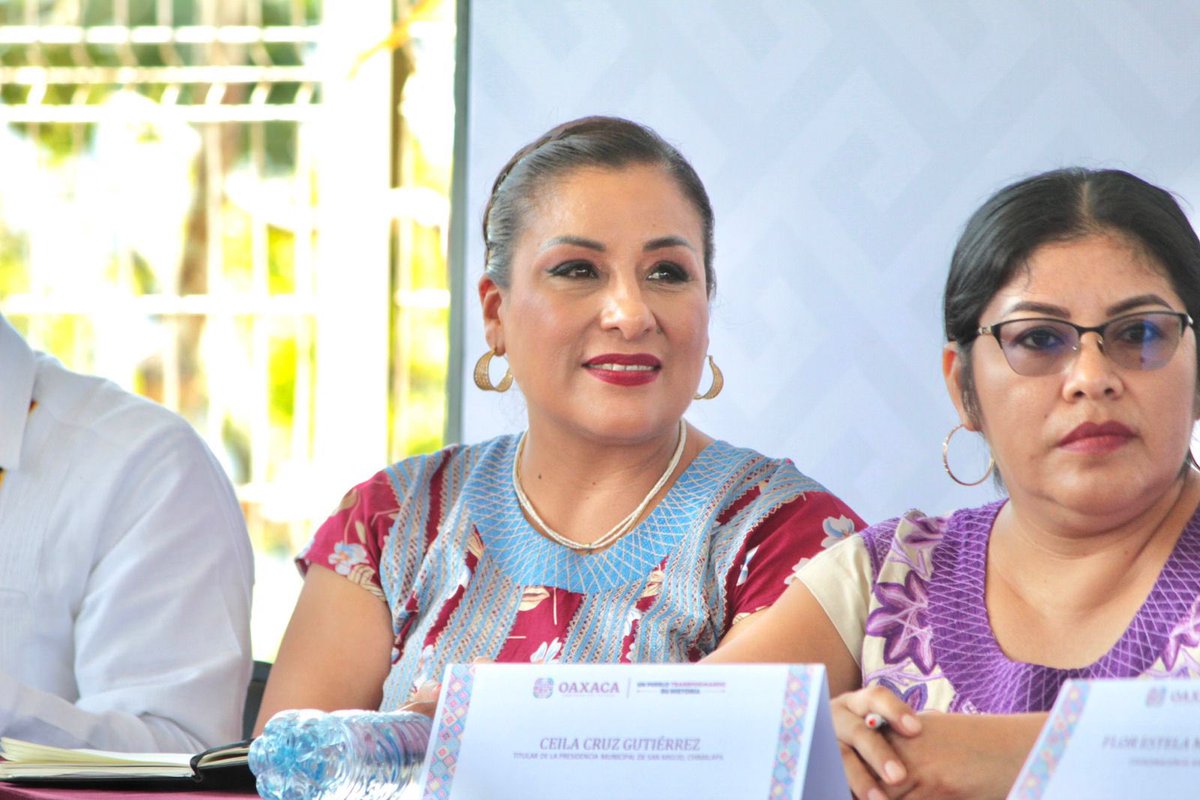 KarinaBaronO's tweet photo. En Santa María Chimalapa, encabezados por nuestro Gobernador @SalomonJ, se instaló el Comité de Coordinación para el cumplimiento de la sentencia que establece los límites territoriales entre #Oaxaca y Chiapas. https://t.co/auHa9seX9z