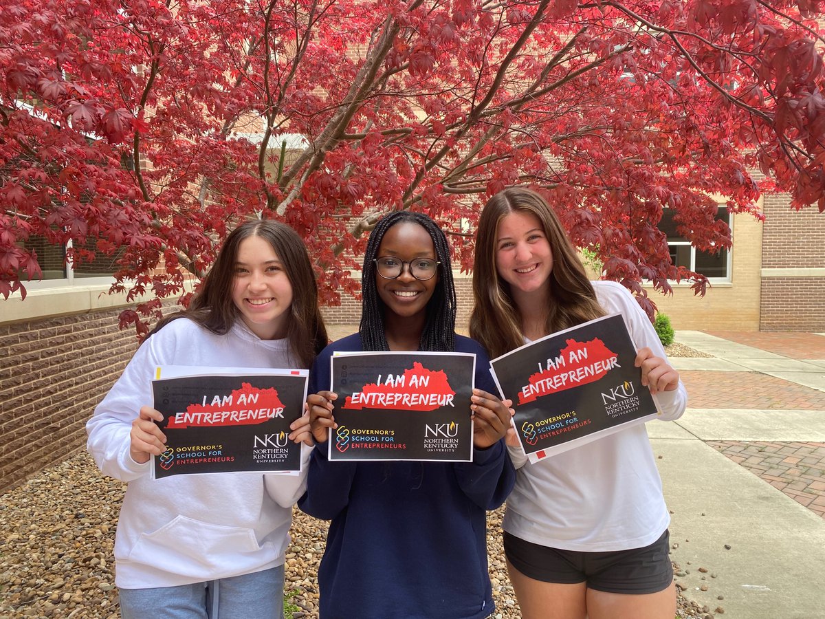 Ainsley Stobaugh, Honette Irakiza, and Courtney, Corbitt are headed to GSE this summer.  Congratulations!!  We are so proud of you!
