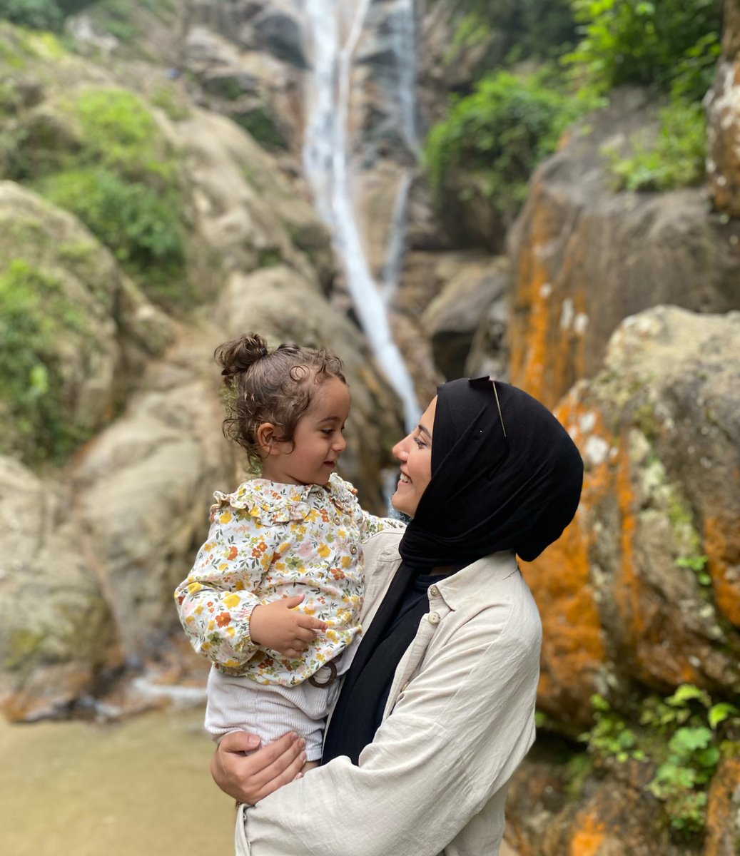 zeynephzll's tweet photo. Minik kızım, suç ortağım, sülale savaşımda beni tek bırakmayıp  yardıma gelen kopyam iyi ki doğdun.🤍 https://t.co/2BVMjqX42e
