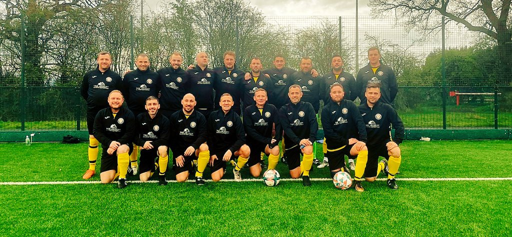 carronshore35s (@carronshore35s) on Twitter photo New warm up tops were provided to the team tonight thanks to <a href="/StevenG87829207/">Steven Graham</a> from sgb joinery for the sponsor. Give them a shout for all your joinery requirements 🔨 🪚 New warm up tops were provided to the team tonight thanks to <a href="/StevenG87829207/">Steven Graham</a> from sgb joinery for the sponsor. Give them a shout for all your joinery requirements 🔨 🪚