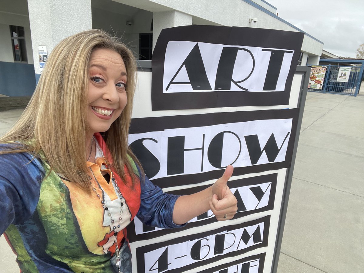 I’m wearing my art shirt for today’s VVES Art Show!  Come on down and join us this afternoon at 4 pm! Admission is free! ⁦<a href="/ValVerdeE_VVUSD/">ValVerdeE_VVUSD</a>⁩ ⁦@ValVerdeUSD⁩ ⁦<a href="/VVUSD_VAPA/">Allyson Huntsman</a>⁩