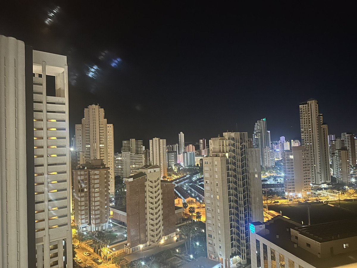 Clifty81's tweet photo. Friday Night Views #benidorm https://t.co/GOYqiVBN27