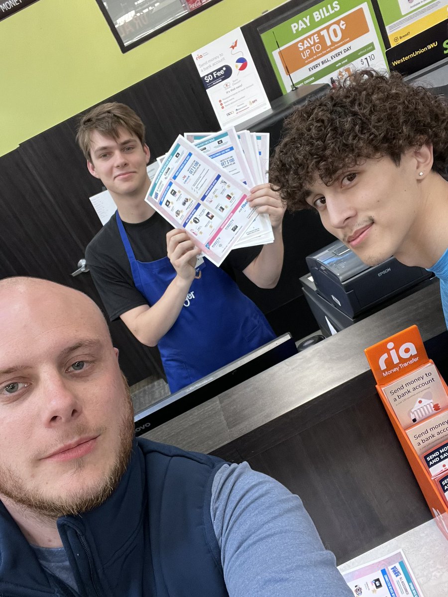 ATurner961's tweet photo. Taking advantage of some beautiful weather and stopped out at our local Kroger Marketplace in Newport today, spreading the word about the amazing opportunities we offer at AT&amp;T for our local union workers.  #union #discount  @kroger @ATT @Newport  @MinaMarzouk19 @BrandonClaybern https://t.co/8M9yzp1E5a
