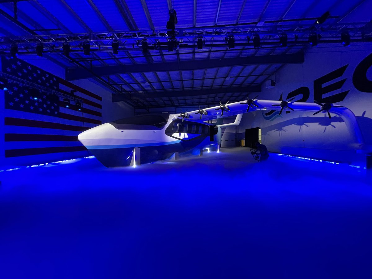 insightflt's tweet photo. It was so exciting to be a part of the seaglider unveiling today! Great to show off what we’ve been working on at @regentcraft. https://t.co/ZYkrNz968V