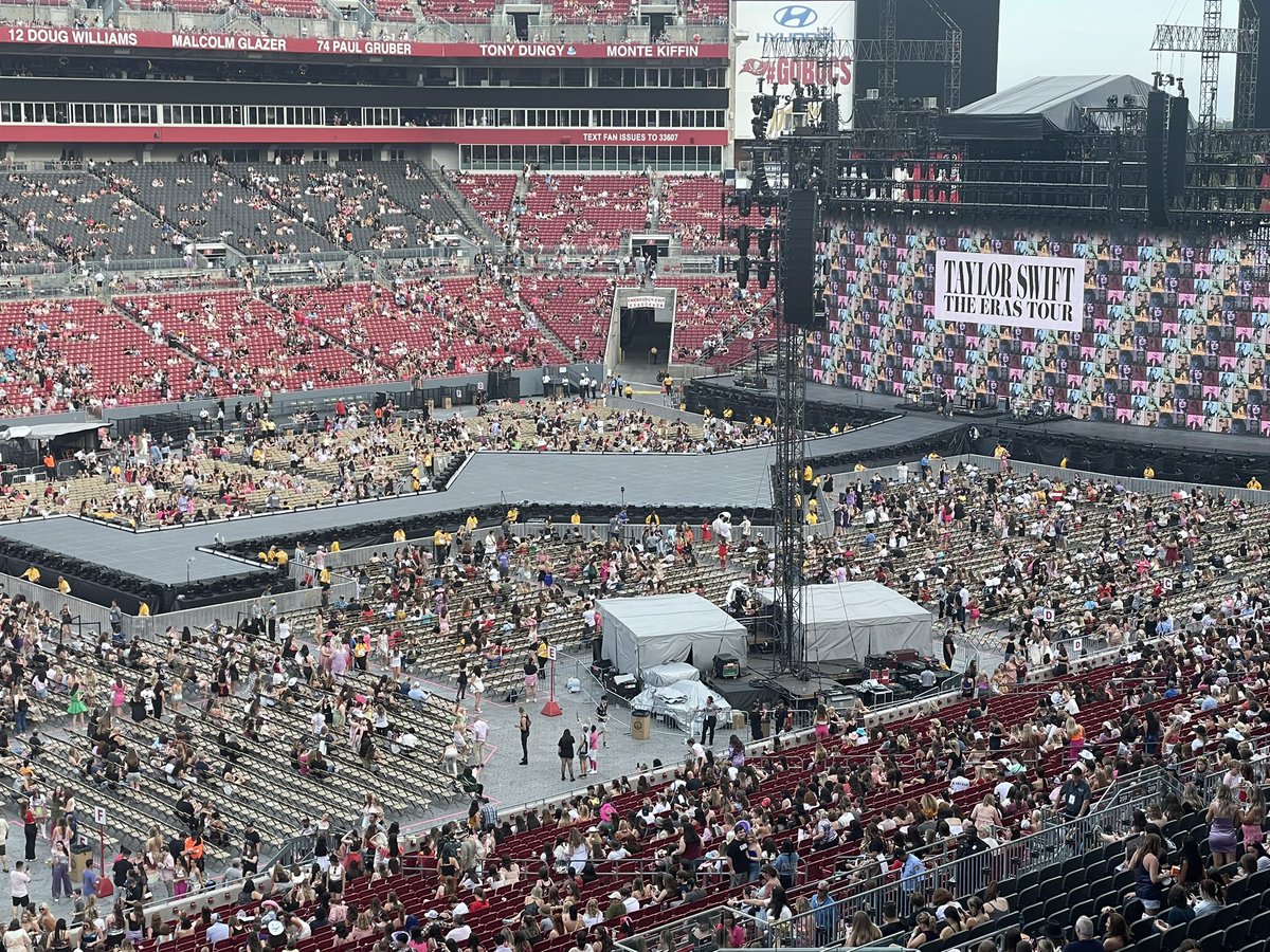 EvanAxelbank's tweet photo. Let’s gooooooo #TaylorSwift https://t.co/3QUtbqyuPQ