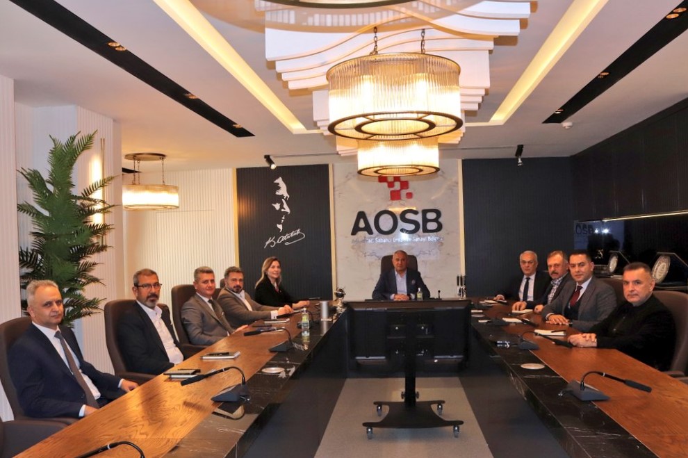 mhpadanasim's tweet photo. MHP Adana İl Başkanımız Sn. Yusuf Kanlı, Milletvekili Adayımız Sn. Ayşe Sibel Ersoy ve İl Divan Kurulu Üyelerimiz Hacı Sabancı Organize Sanayi Bölgesi Başkanı Sn. Bekir Sütçü ve kıymetli yönetimini ziyaret ettiler. https://t.co/8ibu2Y5Ky8