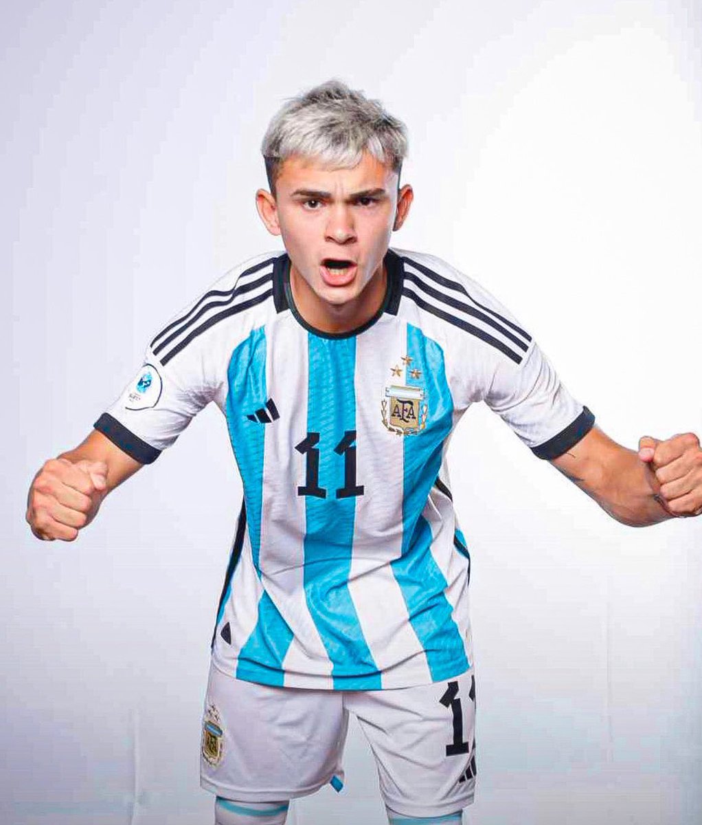 DOBLETE DE SANTI LOPEZ
argentina 2 vs Venezuela 1