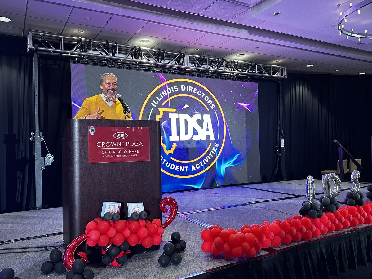 DGSActivities's tweet photo. What an awesome & inspiring @IDSA_activities conference! A special thank you to @Dwight_Carter for sharing your message of how to Be Great! The conference was incredible & just what we needed to uplift our spirits & energize ourselves to finish the year strong! #idsaActivities https://t.co/1usMGyQG7l