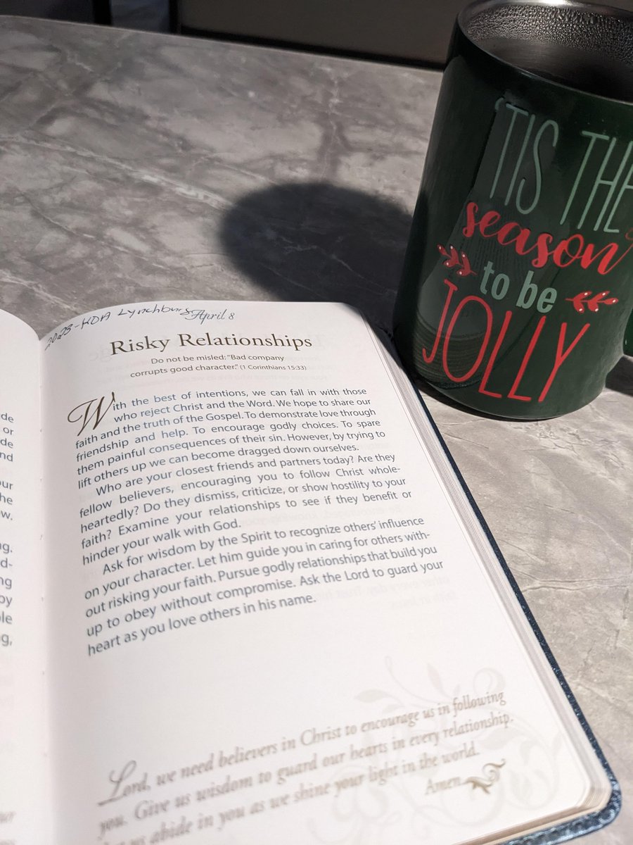 I was up early, and I let Amy sleep in. I had coffee and read my devotion for the day. I wrote in my journal and went to get ready for the day.

#santalovescamping #camping #campinglife #camperlife #campingtrip #campingtrips #camplife #campingweekend #traveltrailer  #rvlife