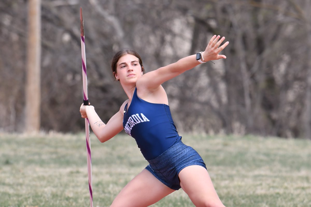 cunebulldogs's tweet photo. 📸 | More action shots from the throws at the Concordia Invite. https://t.co/lKkN7vhZo8