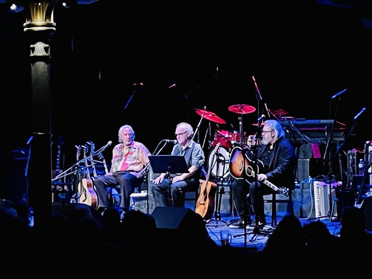 RothOffice's tweet photo. Metropol, Birthday Bash: Hans Theessink, Michael Köhlmeier &amp; Thomas Roth. https://t.co/dJdTgaCSbn