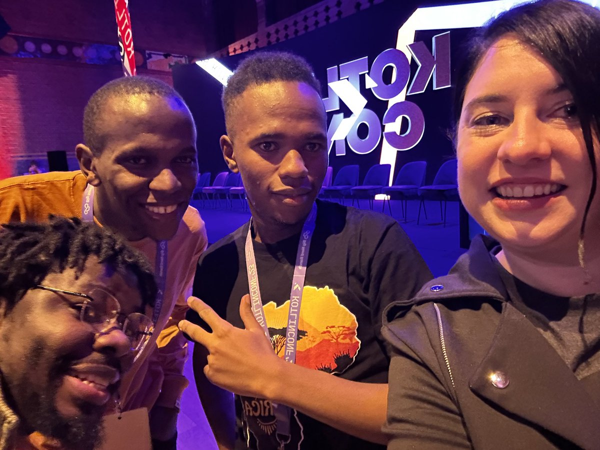 pamelaahill's tweet image. SSA at #kotlinconf with @wangerekaharun @manuelernest0 @BKMbigo