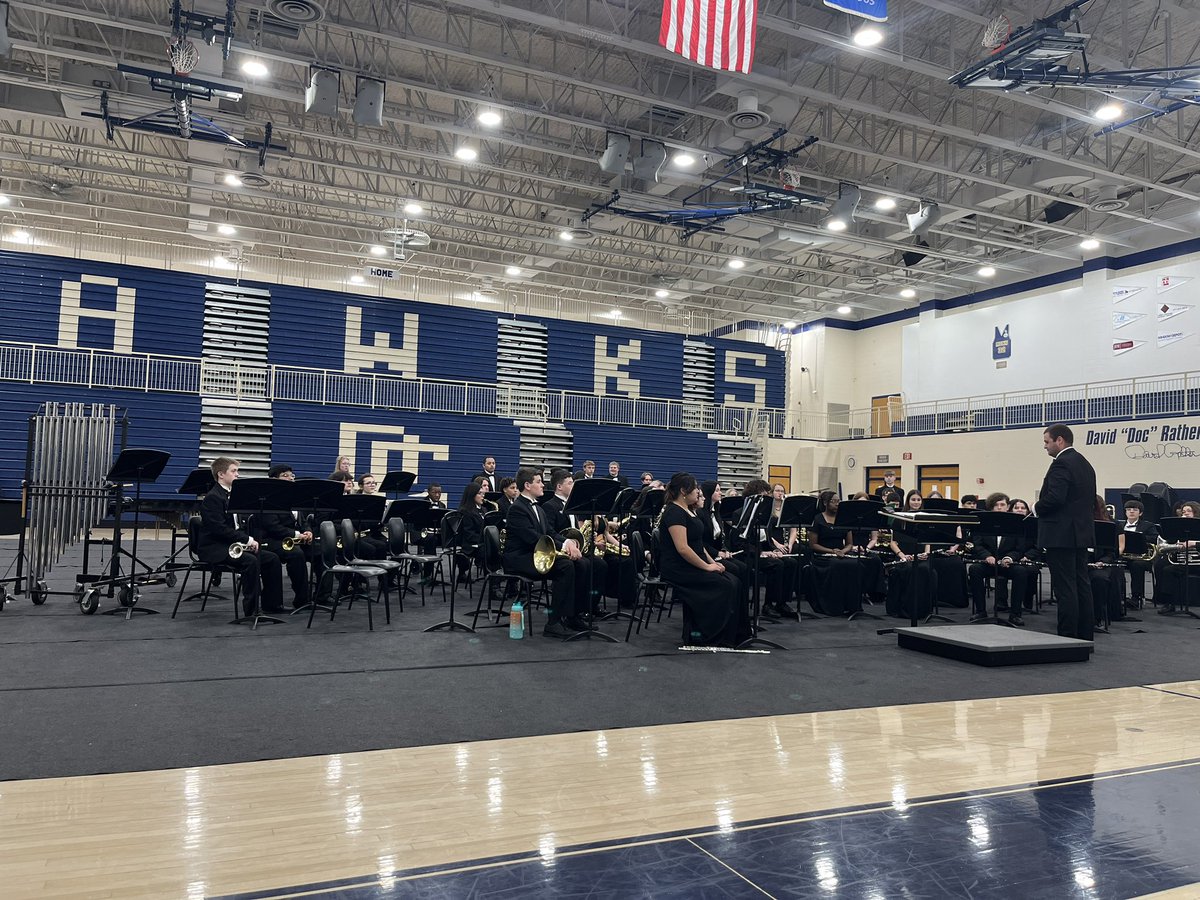 timcoxindy's tweet photo. @MSDDecatur  @DCHSMB  the concert band was fantastic tonight in our ISSMA Evaluation https://t.co/oFkajueU8n