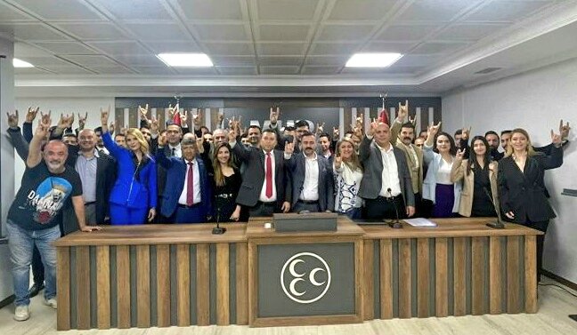 mhpadanasim's tweet photo. 2023 Cumhurbaşkanlığı ve Milletvekili Genel Seçimlerinde partimiz bünyesinde görev alan Avukatlarımızla, seçim güvenliği ve sandık görevlilerinin eğitimi konulu istişare toplantısını gerçekleştirildi. https://t.co/EXwsvW3mh2