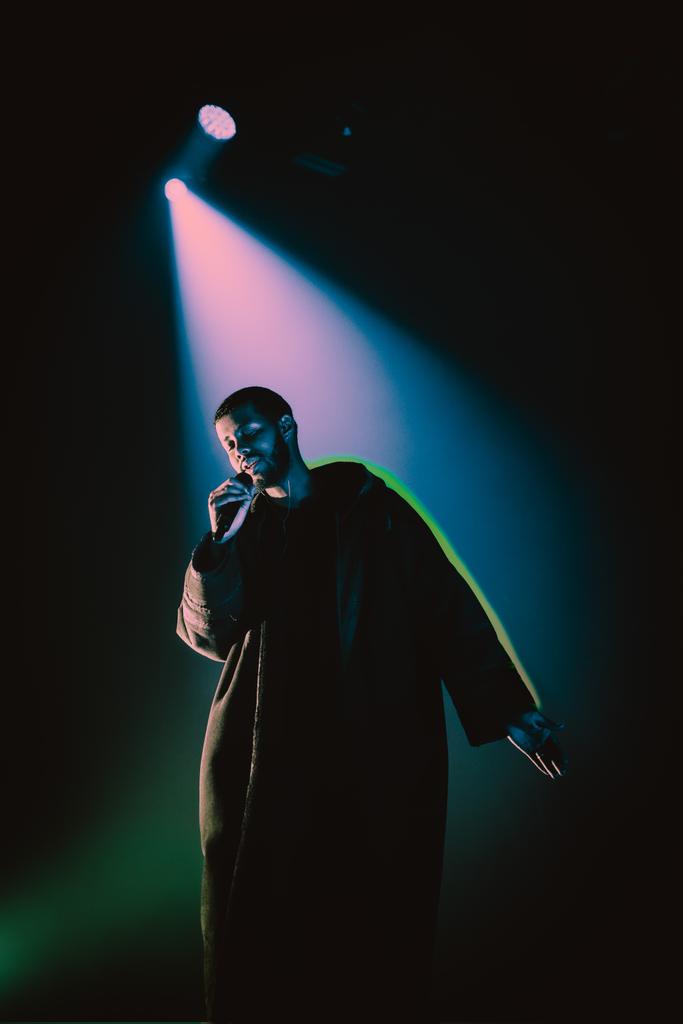 THEMOM3NTNET's tweet photo. When smoke rises.💨🔥 @MustafaThePoet joined @DanielCaesar on stage last night at @HistoryToronto! What a magical #MOM3NT ✨️
📸: @keemeeya_
#THEMOM3NT #Mustafa #MustafaThePoet #WhenSmokeRises #DanielCaesar #Toronto #HistoryToronto #HalalGang #RegentPark #StayAlive https://t.co/QDM9YCpoV9
