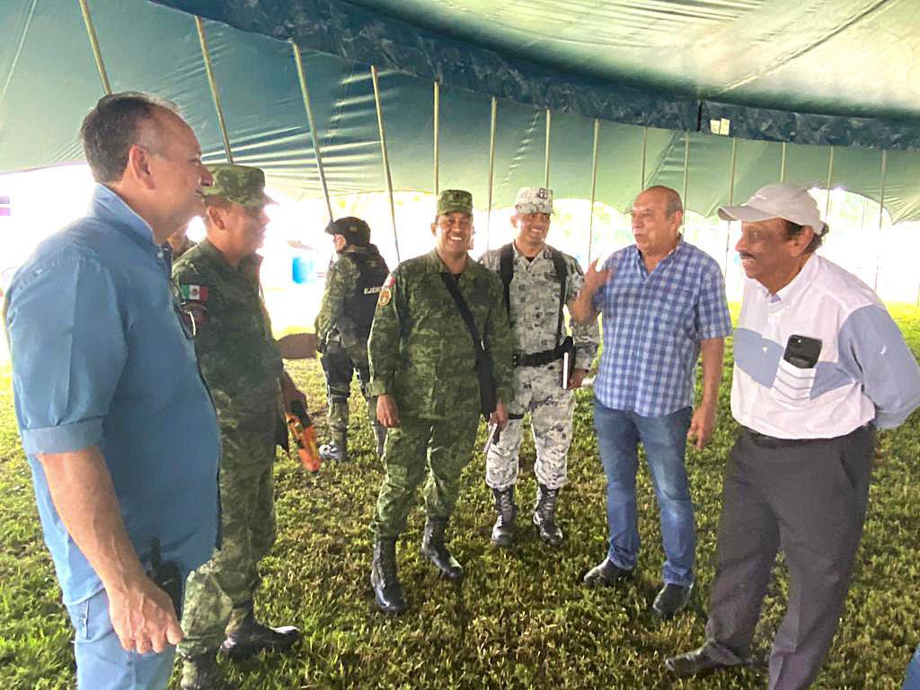 FeriaTabasco_'s tweet photo. #FeriaTabasco2023 🎢 | 📣 El Presidente del Comité Organizador de la Feria Tabasco, José Estrada Garrido, recorrió junto con autoridades de la 30 Zona Militar y de la Guardia Nacional, las instalaciones del Parque Tabasco “Dora María”.
#NotaFeria 📑 | https://t.co/loyJv8ERK7 https://t.co/uZhJSzx0Y1