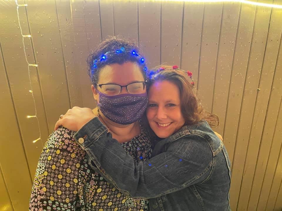 It is one of my blockhead sisters birthday! <a href="/Apriest141/">Apriest14 🤖❤️🏡🎉👯</a> let’s all wish her a happy birthday🧡💛💙❤️💚<a href="/DonnieWahlberg/">Donnie Wahlberg</a> @JonathanRKnight <a href="/dannywood/">Danny Wood</a> <a href="/joeymcintyre/">Joey McIntyre</a>