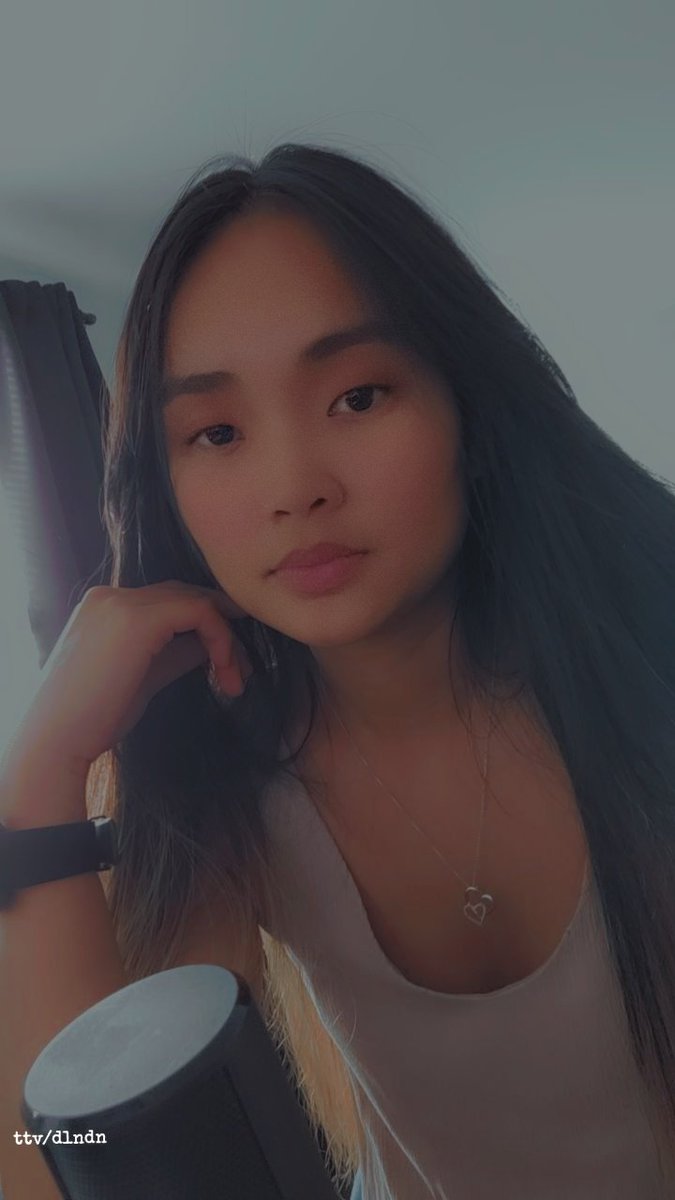 dnnadna's tweet photo. Going live in a bit. Potato playing R6!! ✨️
https://t.co/hqYNmfJSAn https://t.co/yLZAr9UfZB
