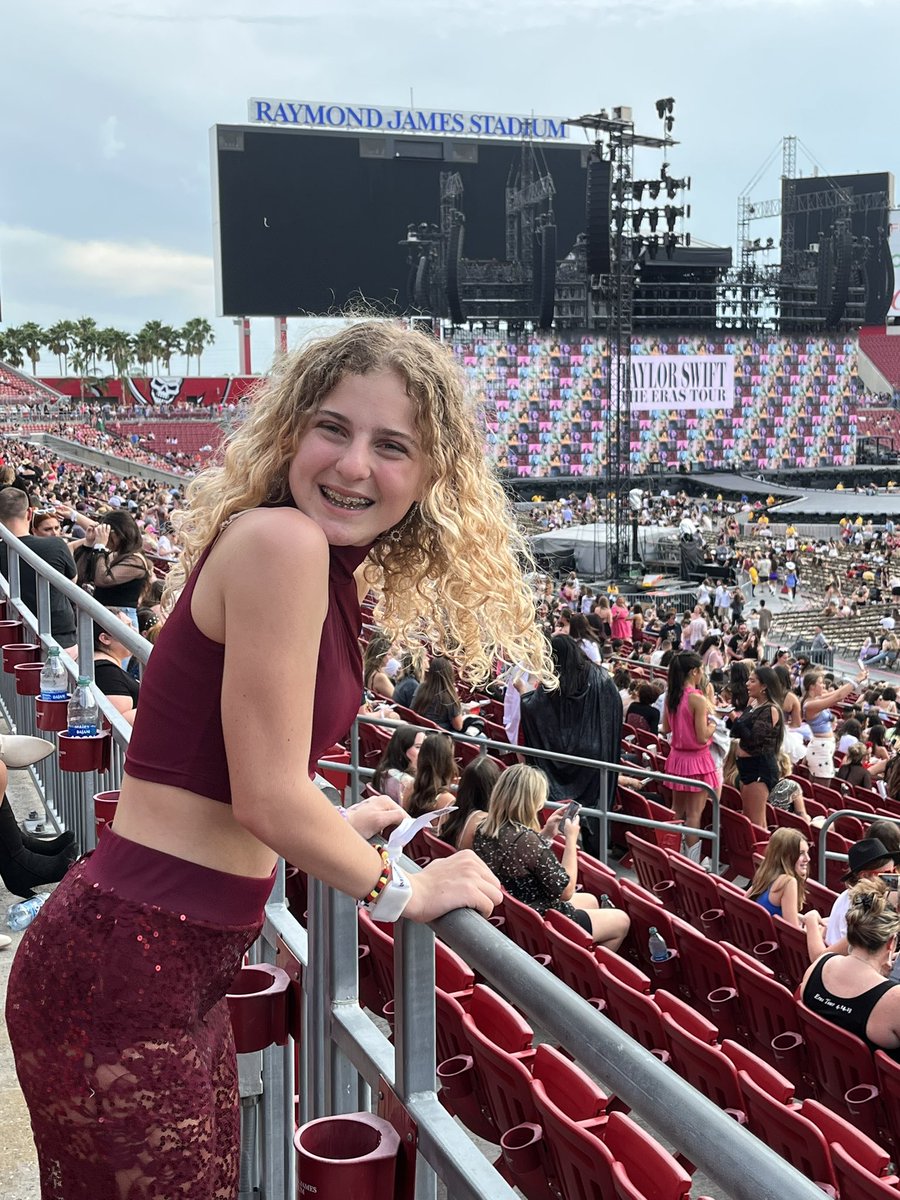 wayiluvyou's tweet photo. Taylor is the one I will be dancing with at the eras tour!! @taylornation13 @taylorswift13 #TampaTSTheErasTour https://t.co/HfdGEU1Isd