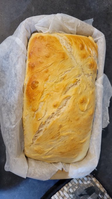 Made a stew an Italian bread... let's eat 🥄🍷 https://t.co/Mh57LKSil3